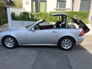 Mercedes-Benz SLK 200 Kompressor TÜV NEU 03/2028