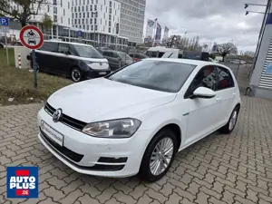Volkswagen Golf 1.2 TSI BMT Cup SITZHZG+NAVI+PDC+HU NEUeFH.