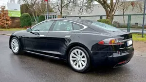 Tesla Model S Bild 3