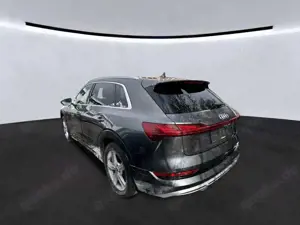 Audi e-tron Bild 2