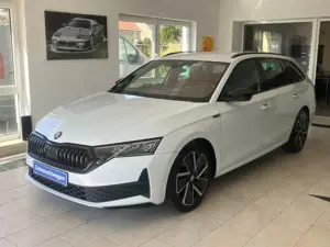 Skoda Octavia 2.0 TDI Sportline DSG Matrix Virtual