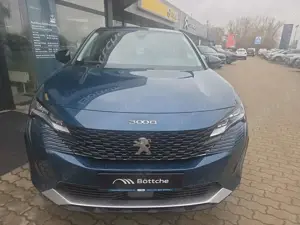 Peugeot 3008 Hybrid 225 Allure Bild 2