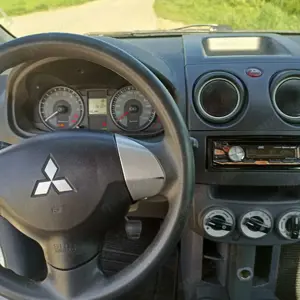 Mitsubishi Colt Colt 1.3 Inform Bild 3