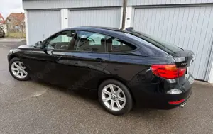 BMW 330 Bild 3