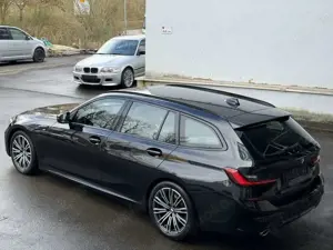 BMW 320 i M Sportpaket LED LiveCockpit Ambiente 18 Bild 4