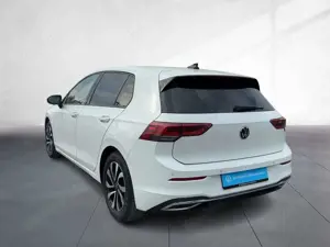 Volkswagen Golf VIII Active 2.0 TDI DSG LED+  AHZV KAMERA Bild 3
