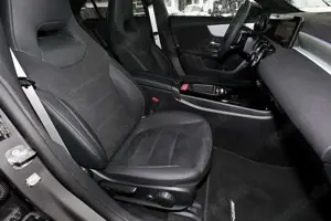 Mercedes-Benz CLA 200 Coupé AMG MBUX+360°+M-LED+Pano+Distronic Bild 4