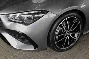 Mercedes-Benz CLA 200 Coupé AMG MBUX+360°+M-LED+Pano+Distronic Bild 3
