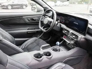 Ford Mustang Fastback Dark Horse 5.0 Ti-VCT V8 334 kW (453 P... Bild 3