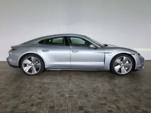 Porsche Taycan Turbo 93KWH, LED, SOH 93,5%, Bose