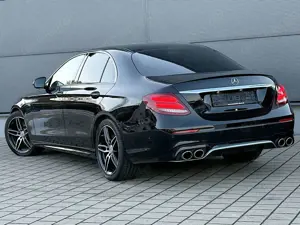 Mercedes-Benz E 53 AMG *4Matic+*Schiebedach*Comand*AMG Ride* Bild 3