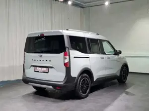 Ford Tourneo Courier Bild 3