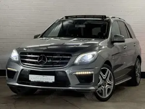 Mercedes-Benz ML 63 AMG V8 BITURBO*4M*PANO*NAVI*H K*MEMORY*RFK Bild 2