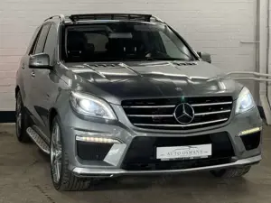 Mercedes-Benz ML 63 AMG V8 BITURBO*4M*PANO*NAVI*H K*MEMORY*RFK Bild 4
