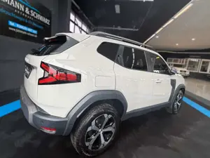 Dacia Duster Journey III TCe1.3+360°+LED+Navi+Sitzh.+AHK+DAB Bild 3