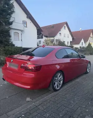 BMW 330 Bild 5
