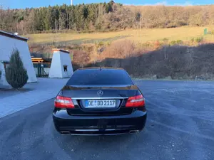 Mercedes-Benz E 350 CDI DPF BlueEFFICIENCY 7G-TRONIC Elegance Bild 5
