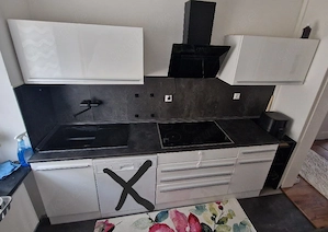 einbauküche mit Elektrogeräte