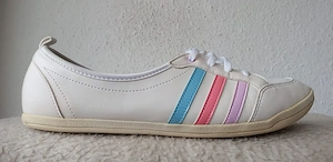 ADIDAS NEO Sneaker Schuhe in Größe : 7,5 - 41 Sehr gute Zustand 