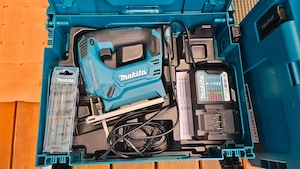 Makita-Stichsäge mit Akku