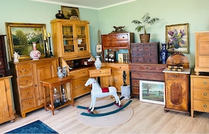 Liebhaber in für Vintage- & Antikmöbel gesucht!   