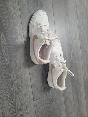 Damen Nike schuhe in 40
