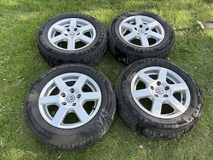 VW Golf 7 Alufelgen mit Winterreifen 195 65 15 91H