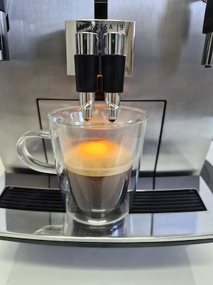 Jura Impressa J9.4 Kaffeevollautomat, Aluminium Bild 3