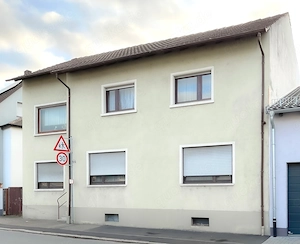 1-2 Familienhaus 7-9 Zi., 209 qm in Oberhausen-Rheinhausen, DG ausbaubähig weitere Bebauung möglich