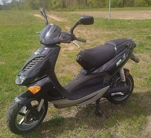 TOP Aprilia SR 50 Stealth LC Minarelli Roller Mofa 50ccm