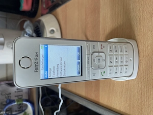 FRITZ!Fon C6 Mobilteil, Weiß, Inkl. Ladeschale 