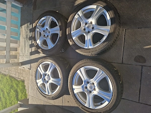 Sommerreifen mit Alufelgen 