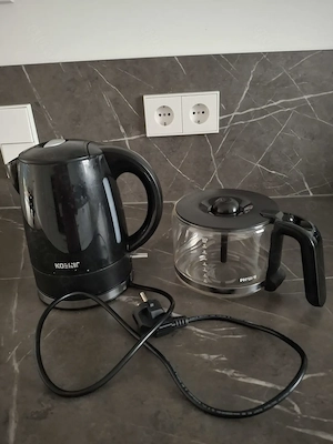 Wasserkocher + Teekanne 