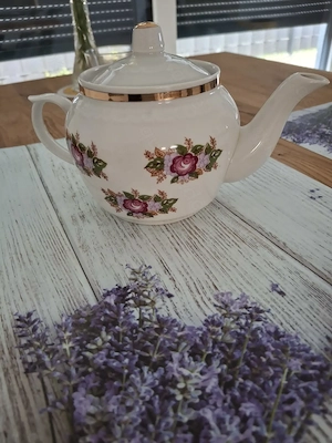 Teekanne  (Porzellan)