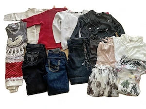 Flohmarkt-Kiste Damenbekleidung Gr. 40 42 günstig abzugeben