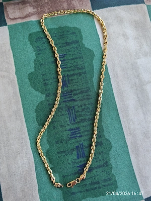 Ich werde eine Halskette verkaufen.