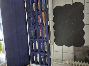 Verschiedene Taschenmesser