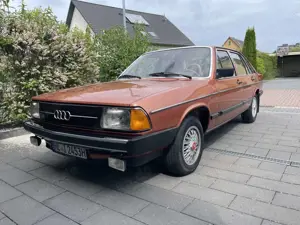 Audi 100 C2 Typ 43