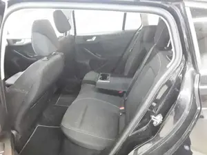 Ford Focus Focus Turnier 1.0 EB Hybrid A. TITANIUM X MATRIX Bild 5
