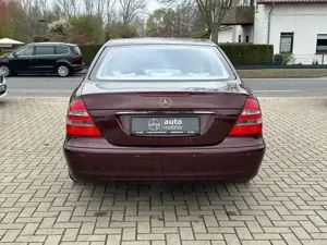 Mercedes-Benz E 280 E280 CDI Limo, Aut., Xenon, Airmatic, AHK Bild 4