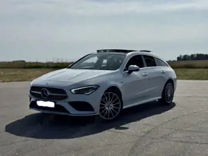 Mercedes-Benz CLA 250 e Shooting Brake 8G-DCT AMG Line