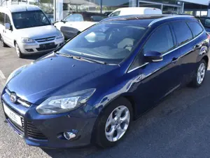 Ford Focus Titanium *START-STOP*NAVI*AUX*TEMPOMAT*ALLWETTER