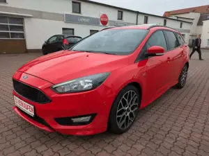 Ford Focus Turnier ST-Line 2.0l 150PS Navi AHK Kamera