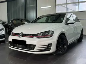 Volkswagen Golf GTI Golf GTI Performance BlueMotion Technology DSG
