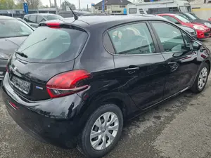 Peugeot 208 Bild 4