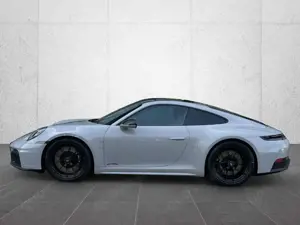Porsche 992 911 Carrera GTS Schiebe-/Hubdach BOSE LIFT Bild 2