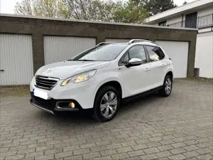 Peugeot 2008 ZAHNRIEMEN/BREMSE HINTEN/TÜV NEU !!! PANO