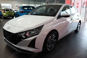 Hyundai i20 1.0 Trend Navi SHZ Alu R-Cam T-Mat