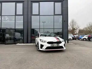 Kia ProCeed / pro_cee'd pro cee'd GT*PANO*NAVI*LED*CAM*PDC*SHZ*APPLE CAR