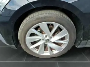 Skoda Enyaq iV electric 62kWh RFK/NAVI/LED/Sitzheizung Bild 4